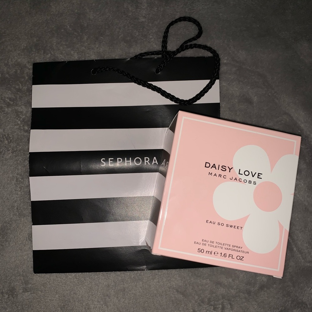 Marc Jacobs DAISY LOVE